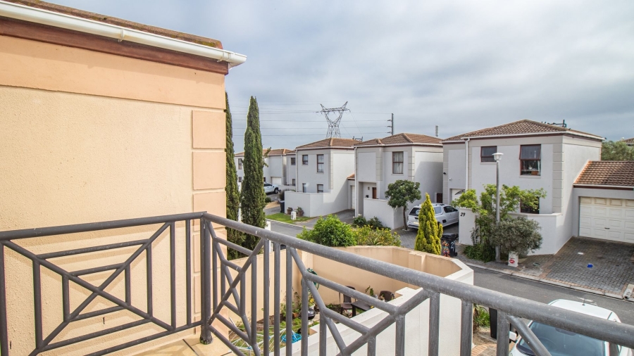 3 Bedroom Property for Sale in Parklands Western Cape